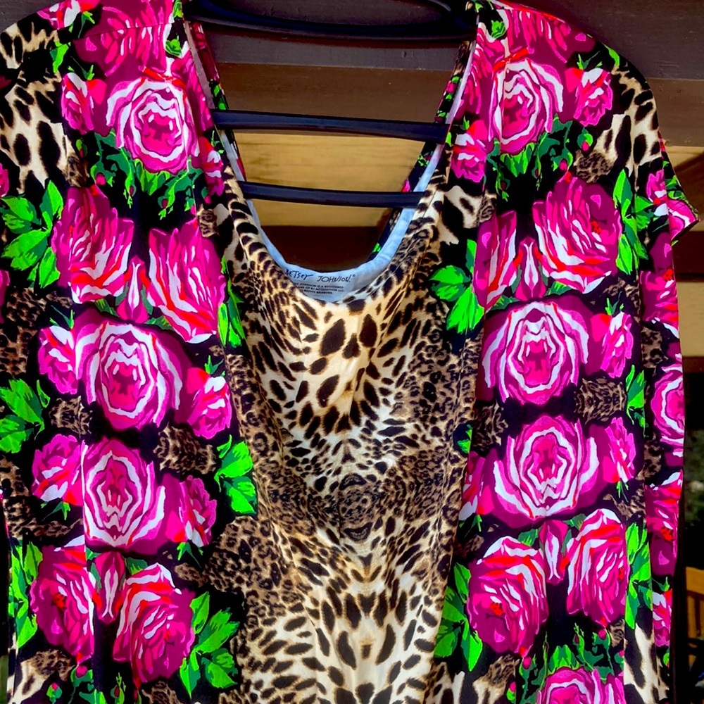 Beautiful tee
